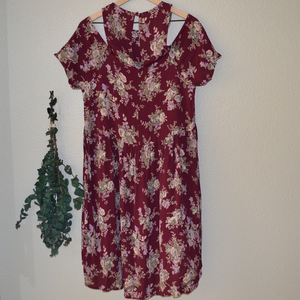 ASOS Floral Cold Shoulder Dress Sz 6